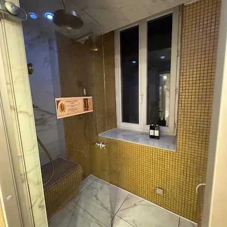 La Romaine De Nîmes, Balnéo, Hammam, Clim Appartement *