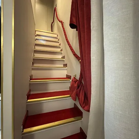 Appartement La Romaine De Nîmes, Balnéo, Hammam, Clim *
